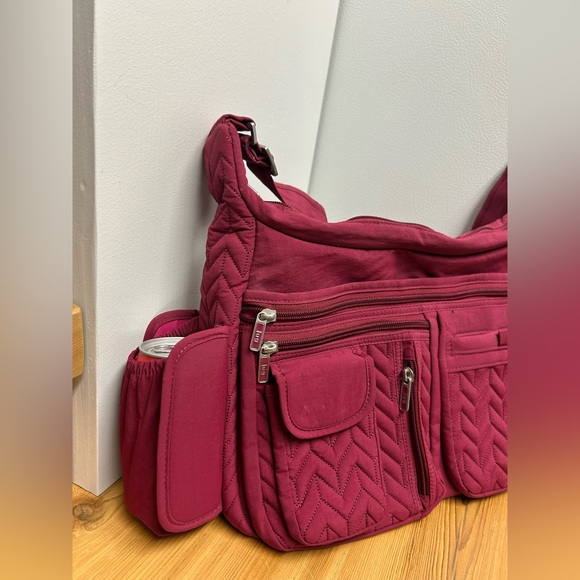 Lug Puddle Jumper Crossbody – Berry / Wine – 10 Pockets + Bottle Holder - Picture 3 of 12